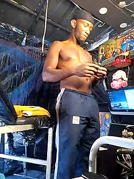 Jhoan Simply online show from December 2, 2025, 8:37 pm