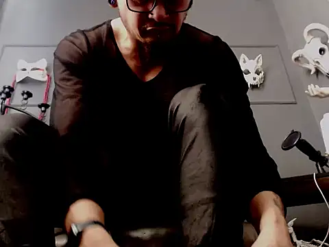 Snapshot of zain_kreigger chatting on November 9, 2025, 1:20 pm zain kreigger online show from November 9, 2025, 1:20 pm