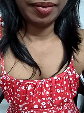Snapshot of tamil_Aarathi chatting on October 23, 2025, 5:23 pm tamil Aarathi online show from October 23, 2025, 5:23 pm