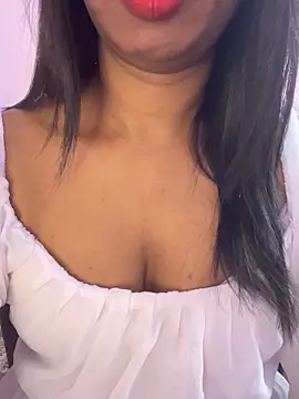 Snapshot of tamil_Aarathi chatting on February 9, 2026, 5:17 pm tamil Aarathi online show from February 9, 2026, 5:17 pm