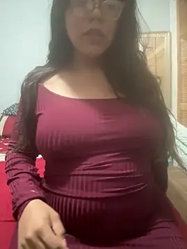 Snapshot of karysweetbeaury chatting on April 3, 2026, 7:06 am karysweetbeaury online show from April 3, 2026, 7:06 am