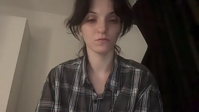 Snapshot of StasyaVeter chatting on October 8, 2025, 12:19 am StasyaVeter online show from October 8, 2025, 12:19 am