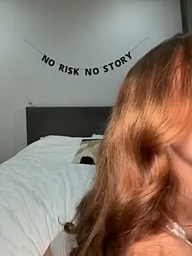 Snapshot of katexxxx chatting on October 28, 2025, 6:21 pm katexxxx online show from October 28, 2025, 6:21 pm