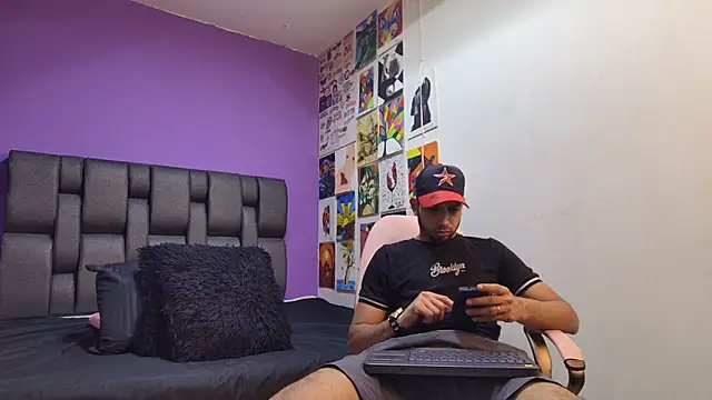 ashtoncooperr online show from October 11, 2025, 5:33 pm