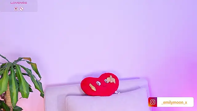 onlyemily  online show from March 25, 2026, 1:22 am