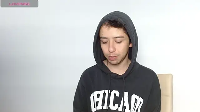 Aleecandrews online show from January 6, 2026, 7:17 pm