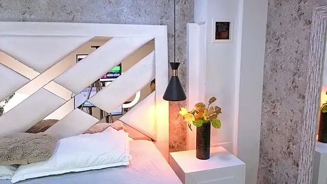 Snapshot of Saara_evans_ chatting on September 13, 2025, 8:08 pm Saara evans online show from September 13, 2025, 8:08 pm