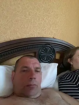 Snapshot of ReginaAndGordon chatting on April 15, 2026, 3:52 pm ReginaAndGordon online show from April 15, 2026, 3:52 pm