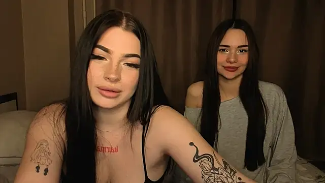 honey     bunny online show from November 30, 2025, 1:26 pm