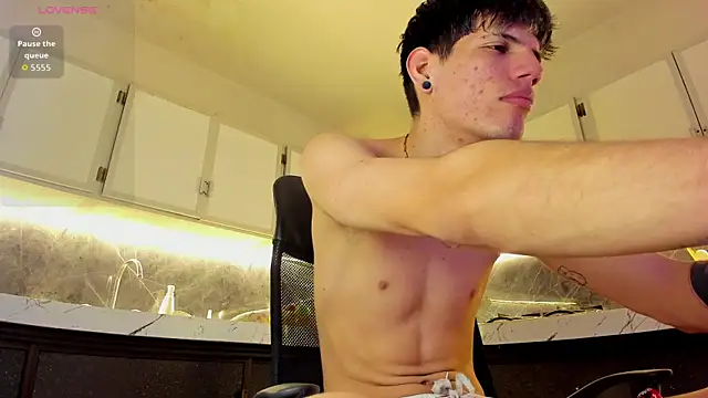 david huge online show from November 27, 2025, 1:24 pm