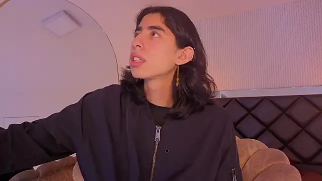 ryo light online show from March 19, 2026, 3:10 am