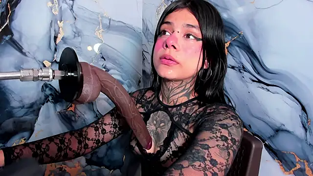 Emily Evo online show from September 10, 2025, 7:36 pm