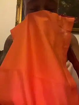 Snapshot of OfferedTearing chatting on October 29, 2025, 10:55 pm OfferedTearing online show from October 29, 2025, 10:55 pm