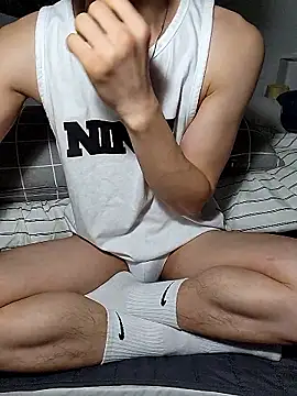 icejuljulju online show from January 19, 2026, 1:37 pm