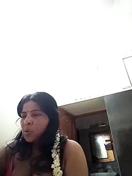 Snapshot of srimasrima chatting on May 4, 2026, 3:41 pm srimasrima online show from May 4, 2026, 3:41 pm