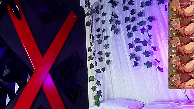 ivonne diaz1 online show from December 1, 2025, 8:14 pm