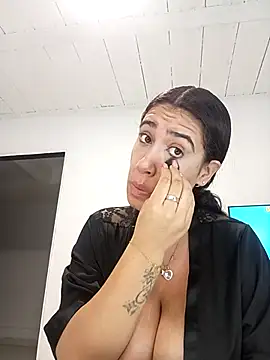 Samantha hotly online show from November 8, 2025, 9:20 am