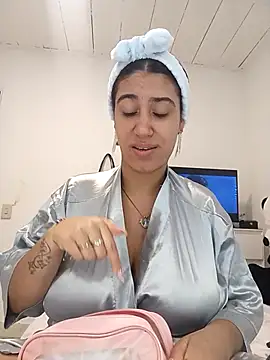 Samantha hotly online show from January 14, 2026, 10:58 pm