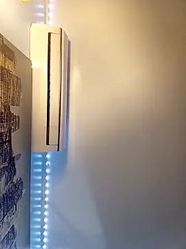 PrettyKittyMia online show from October 2, 2025, 5:53 pm