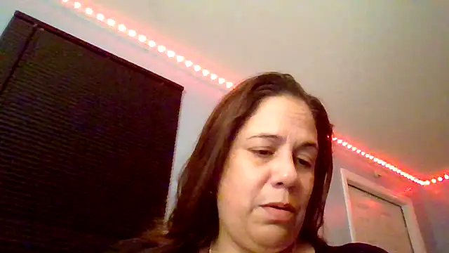 PrettyKittyMia online show from January 8, 2026, 5:21 am