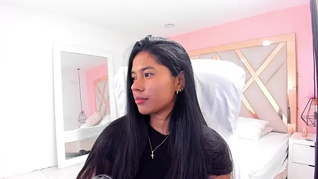 samantaa shy online show from January 12, 2026, 3:23 am