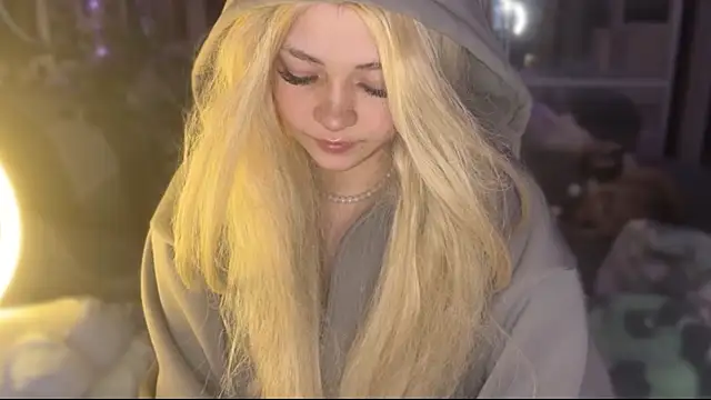 nikoli naw online show from February 23, 2026, 8:50 pm