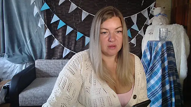 NikaSkylink online show from October 4, 2025, 4:21 am