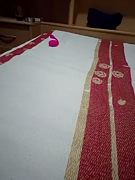 Ivaemi1 online show from March 31, 2026, 6:47 am