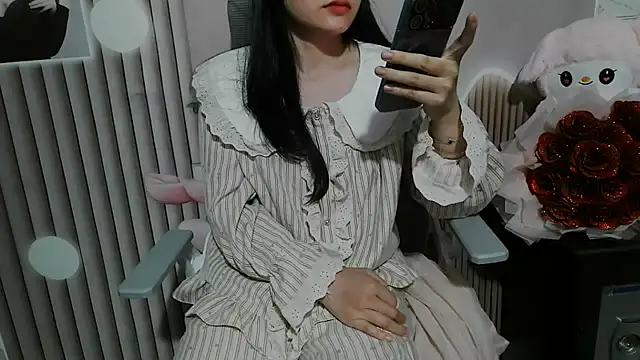 Emachiii online show from November 20, 2025, 1:11 pm