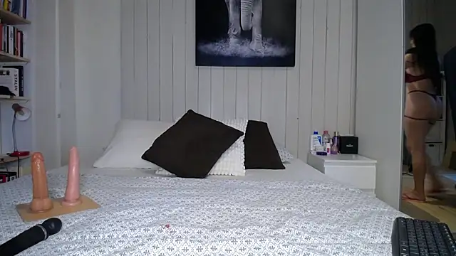 alexa moreti online show from November 20, 2025, 9:42 am