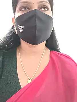 shivani27 online show from September 18, 2025, 7:54 am