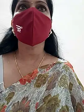 shivani27 online show from October 5, 2025, 9:18 am