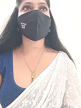 Snapshot of shivani27 chatting on February 15, 2026, 8:57 am shivani27 online show from February 15, 2026, 8:57 am