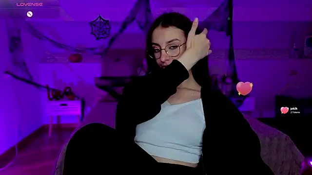 Real cutie1 online show from November 1, 2025, 8:44 pm