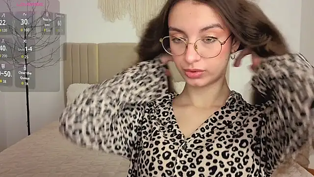 Real cutie1 online show from June 2, 2026, 1:02 pm