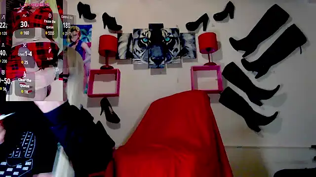 blondehot5v online show from October 10, 2025, 12:15 pm