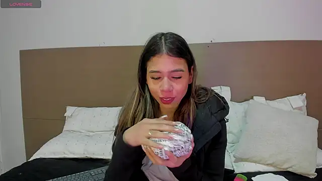 Rachell criss online show from April 10, 2026, 3:56 am