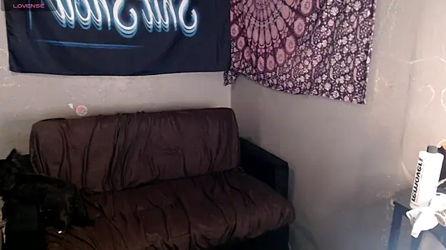 London Ray online show from March 20, 2026, 12:37 am