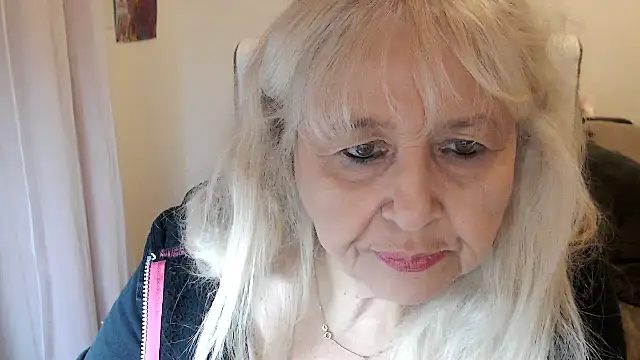 SusiLifeXXX online show from October 11, 2025, 6:28 pm