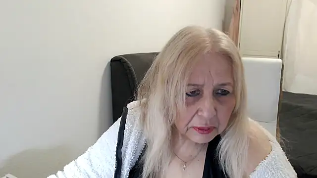 SusiLifeXXX online show from May 19, 2026, 7:31 pm