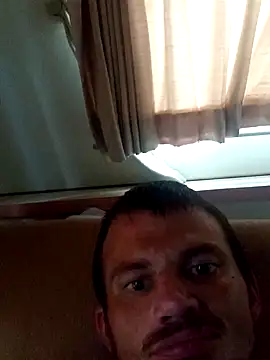 Snapshot of areyouseriousss chatting on September 28, 2025, 5:18 pm areyouseriousss online show from September 28, 2025, 5:18 pm