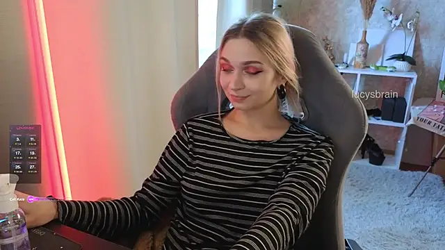 Lucyinthesheets online show from September 15, 2025, 4:34 am