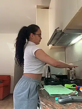 Maia Park online show from March 25, 2026, 9:48 am