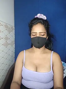 Snapshot of SonY-CaM2 chatting on May 28, 2026, 6:05 pm SonY-CaM2 online show from May 28, 2026, 6:05 pm