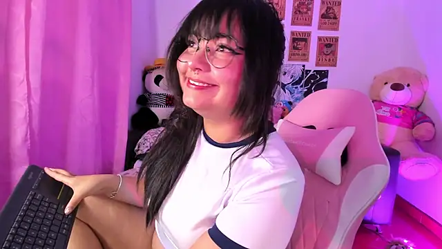 Snapshot of Lolii_Zoe chatting on February 23, 2026, 12:02 pm Lolii Zoe online show from February 23, 2026, 12:02 pm