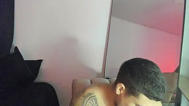 ThiagoLugo online show from October 31, 2025, 7:42 am