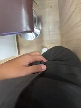 Mrdim26 online show from October 7, 2025, 2:03 pm