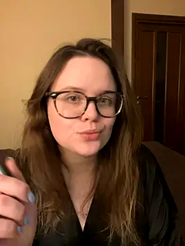 MariaMirabella online show from November 12, 2025, 5:24 pm