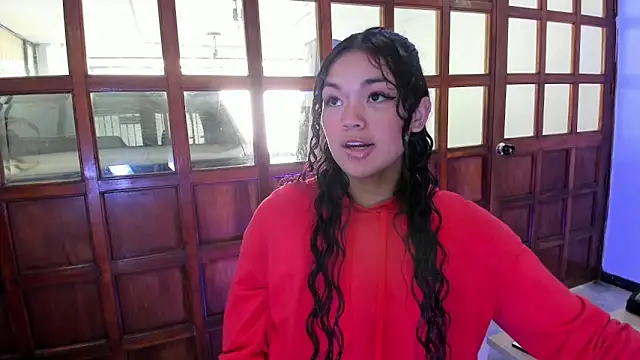 Camilla Miller01 online show from January 10, 2026, 1:02 pm