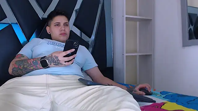 karla sexy21 online show from September 10, 2025, 3:17 am